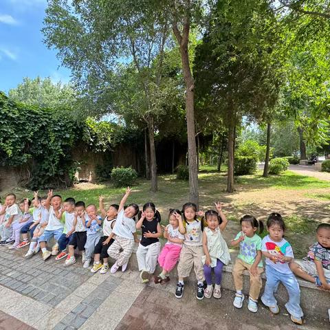 连雨不知春去，一晴方知夏深🪷 ☀️翰林博雅早教二班☀️