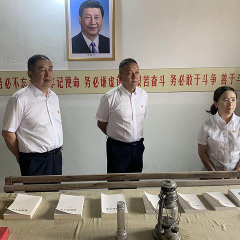 “赓续红色血脉，屯垦足迹中汲取奋进力量”芳草湖兵团支行开展主题党日活动