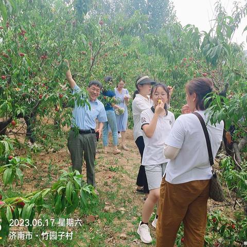 莱芜职业技术学院商务管理系党总支来村开展联合党建共建活动