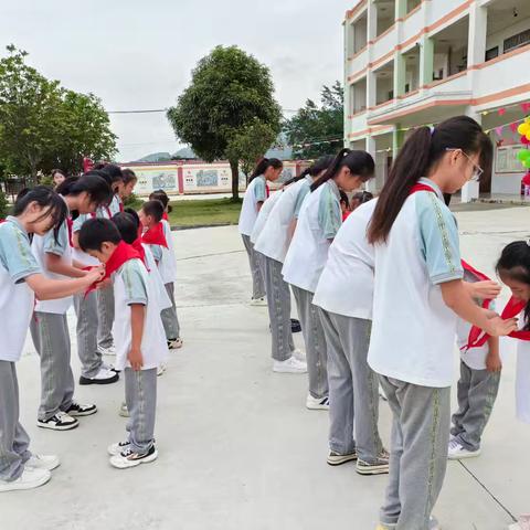 2024年泗民小学五年级庆祝六一系列活动