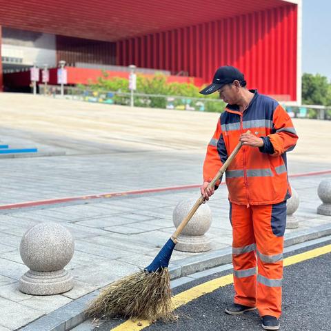 “五一”我在岗|坚守平凡岗位 诠释劳动之美