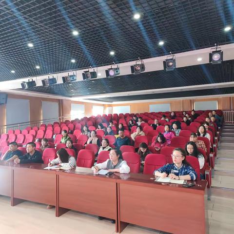 【追逐阳光  向阳而生】新巴尔虎右旗第二小学2025-2026学年度第二学期开学工作会议顺利进行