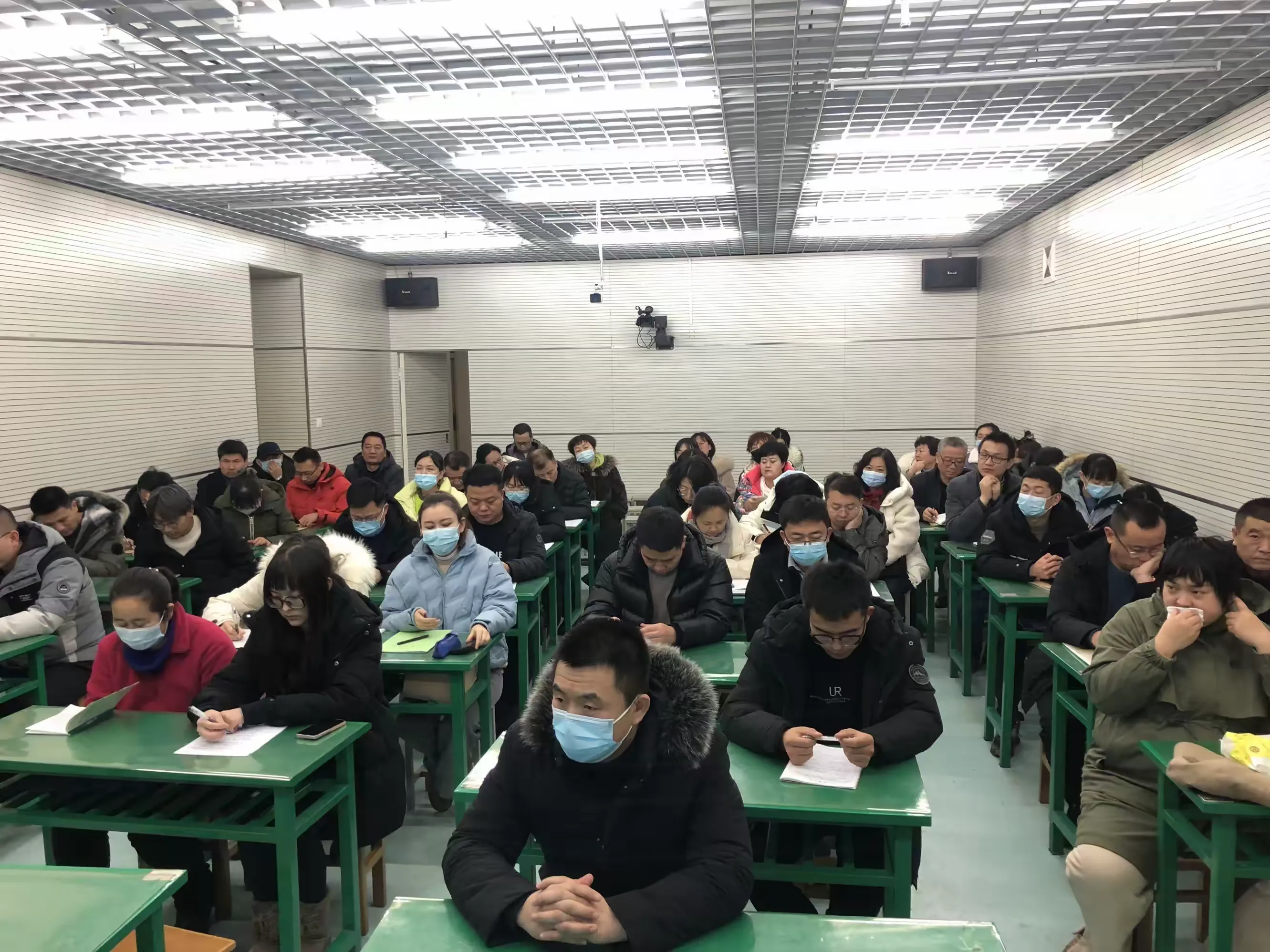 简篇-践行新课标,提升高效初中物理课堂教学——米东区初中物理主题研讨讲座及课例展示活动