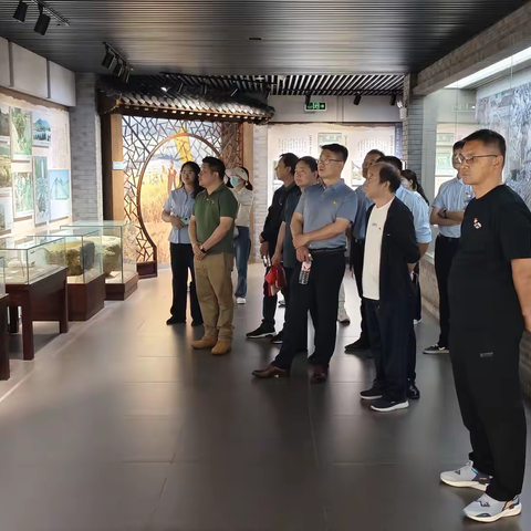 机关第十党支部赴郏县开展“追寻廉政足迹，践行八项规定”主题党日活动