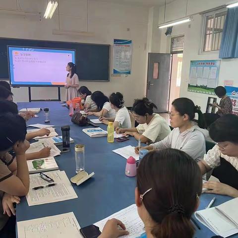 传承创新  砥砺前行 ---我校英语组召开新老高三经验交流会