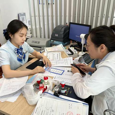 直属支行开展防范电信诈骗宣传活动