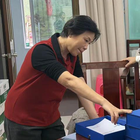 县人大常委会副主任符秀琼到邦溪镇督导压实迎检工作