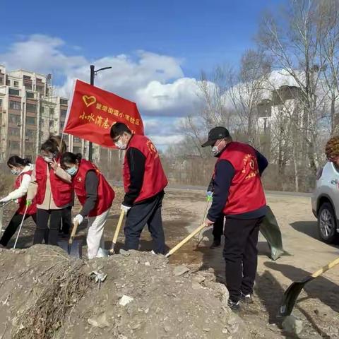 【繁荣街道】志愿践行不停歇 清理河道展担当