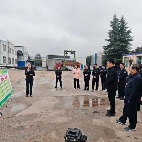 全国农业技术推广服务中心组织专家观摩永寿县苹果蠹蛾阻截防控工作