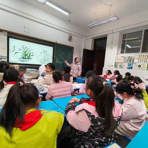 水墨绘水仙，童趣满课堂——翠林蓝湾小学水墨童趣社活动纪实