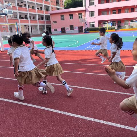 “幼小相约    筑梦成长”小岭镇中心幼儿园参观小学纪实