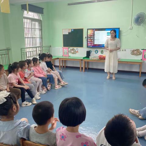 阳光实验幼儿园大六班家长助教活动——《有趣的排序》