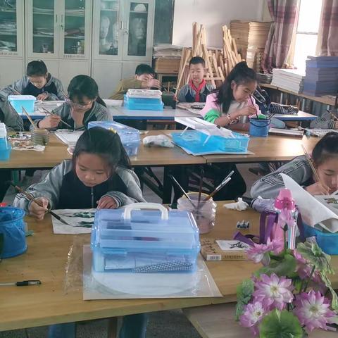 鄠邑区兆丰桥小学第五、六期少年宫社团活动纪实