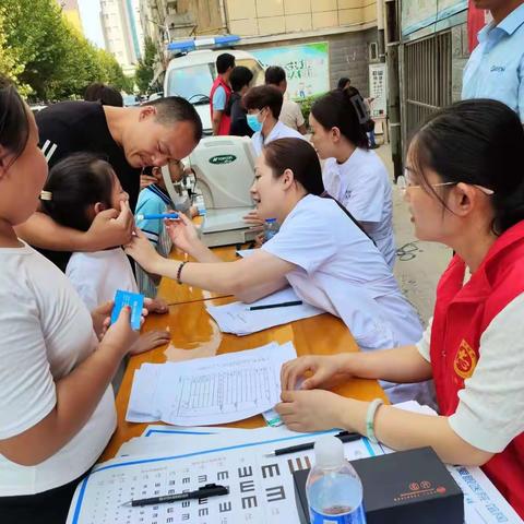 “双争”在行动  关爱未成年人视力健康  擦亮心灵的窗户馆陶县关爱未成年人活动走进金凤社区