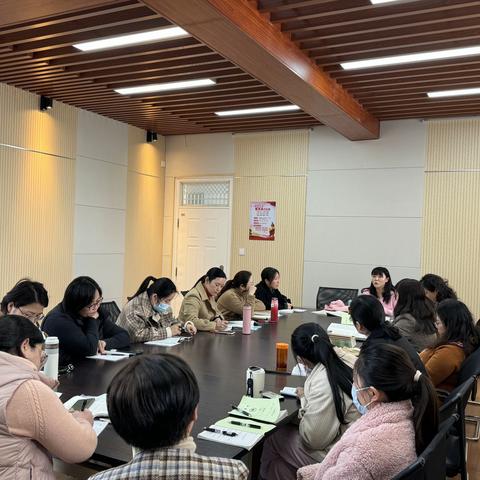 潜心教学沐春风，共享研途皆芬芳