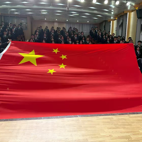 烈火映初心 国旗励青春——陕西省先进工作者张小蔚进校园讲述火场逆行与志愿服务的使命担当
