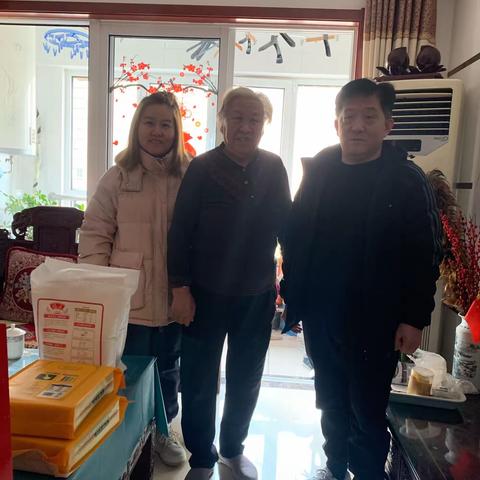迎新春 树新风 章灵丘二村开展春节前系列活动。