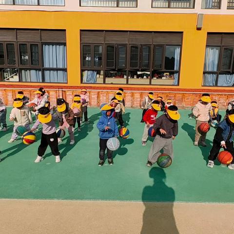 昆明市五华区江滨幼儿园中天北宸园区中二班一周精彩活动集锦