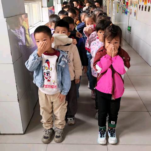 筑牢安全“防火墙”，实战演练保平安——天衢新区启德小学消防安全疏散演练