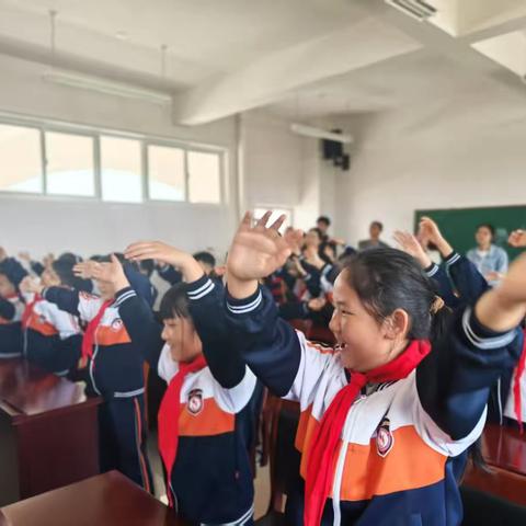 红土萨友，琴韵校园——大营街中心小学迎音乐志愿团队到校展演活动 ‍