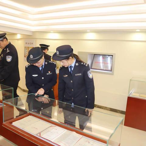 临漳公安组织开展“3.23赶考日”参观见学活动