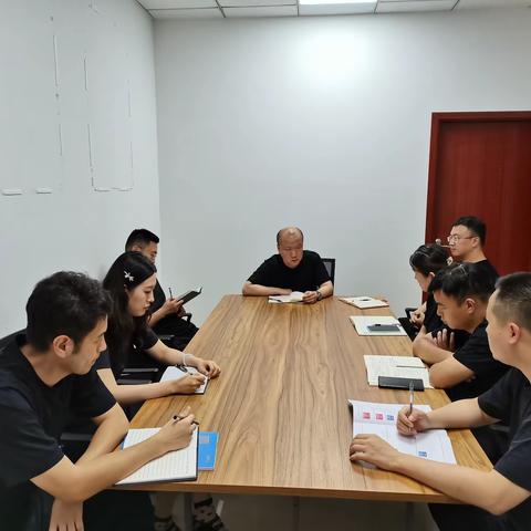 市局指挥中心调研处党支部开展8月份“支部书记讲党课”主题党日活动