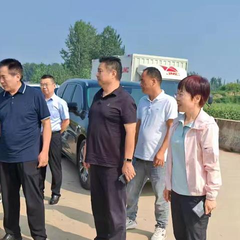 市生态环境局副局长董留柱一行到定陶区督导河流水环境治理工作