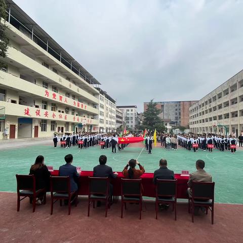 挥动激情 挑战自我 突破极限 超越自我——巴中市恩阳区双胜初级中学第三十二届秋季运动会顺利召开