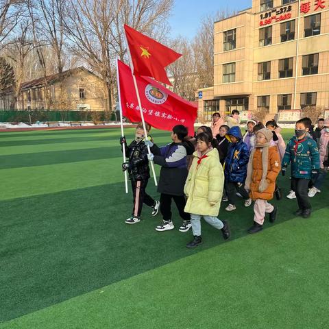 【科技之旅 成就梦想】——柴沟堡镇实验小学组织师生赴怀安县世恩中学参观科技展馆、怀安民国馆实践活动。