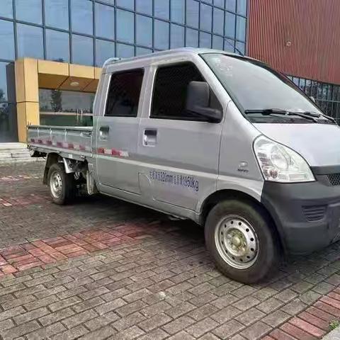 五菱双排小卡：实用与高效并存的运输利器