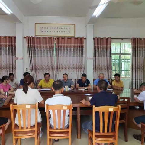 “风雨同舟，众志成城”纳凤村委会全力以赴，共筑“摩羯”台风防御坚固防线