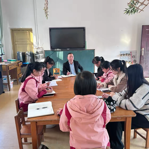 “时光深处待花开，优质课堂润童年”——光明中心幼儿园2024年秋季教师公开课活动