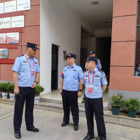 西湖治安大队全力护航助力中考