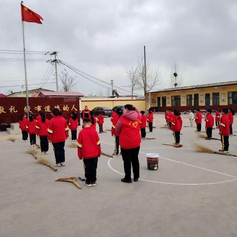 学雷锋 我行动—李村镇郑村小学开展学雷锋志愿服务活动