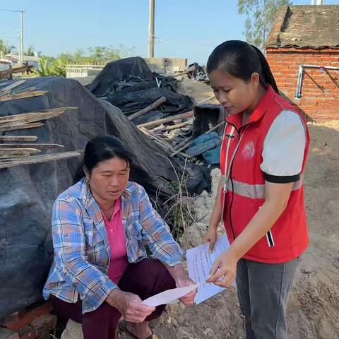 三家镇居侯村网格员开展“禁塑”宣传工作