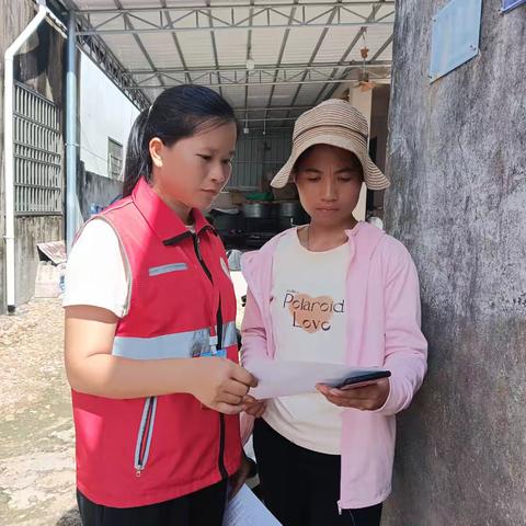 居侯村网格员开展护苗宣传工作