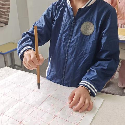 墨韵传承:软笔书法兴趣班教学活动纪实