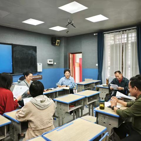 集思广益磨好课，凝心聚力共成长——课题组成员集体备课活动