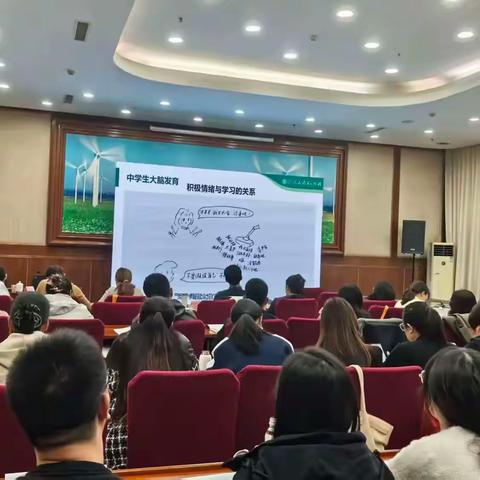 赋能成长，共育未来