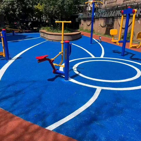 共建美丽家园，清二社区健身步道换新颜