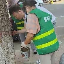 襄城县住建局以时时放不下的责任感  开启“最强绿化抗旱保卫战模式”