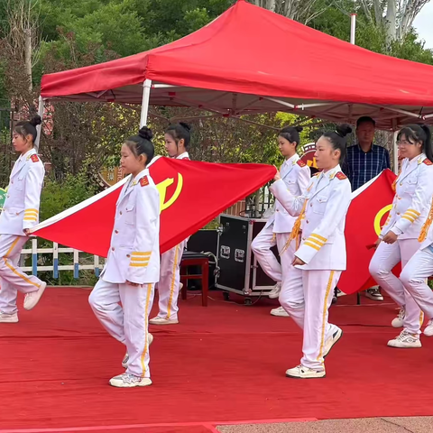 【七彩🌈德育】红领巾爱祖国  争做新时代好队员——灵武市第七小学庆祝“六•一”国际儿童节入队暨文艺表演