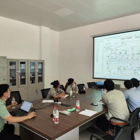 青年文明号/炎炎夏日促新风，争当技术小能手——保护班仿真培训