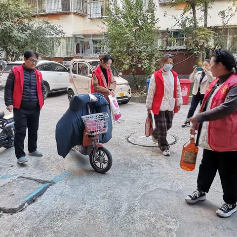 党员社区“双报到”  关爱帮扶暖人心