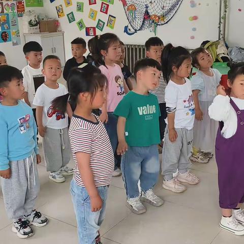 淘河小学附属幼儿园小班——人间四月，春光正好，日常小碎片和小小实验水中开花