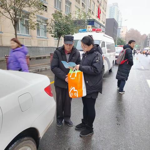 乐二社区“就业帮扶.真情相助”就业援助月宣传活动