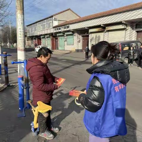 社区网格积极普法，助力法治社会建设