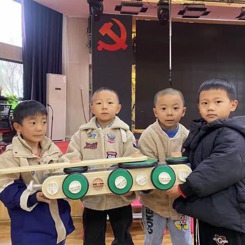 奇妙小天地—华师大弋阳实验幼儿园大班组12月班本课程