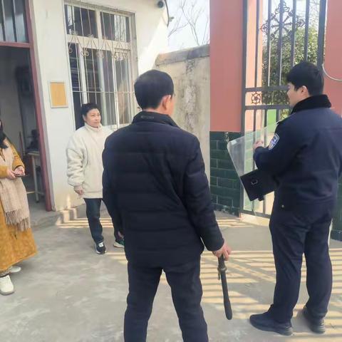 警校联合护校园 防恐演练保安全 ——杨坊寄宿制小学开展防恐防暴演练活动
