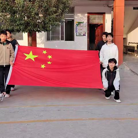 心怀感恩，行有所散——记一次特别的升旗仪式